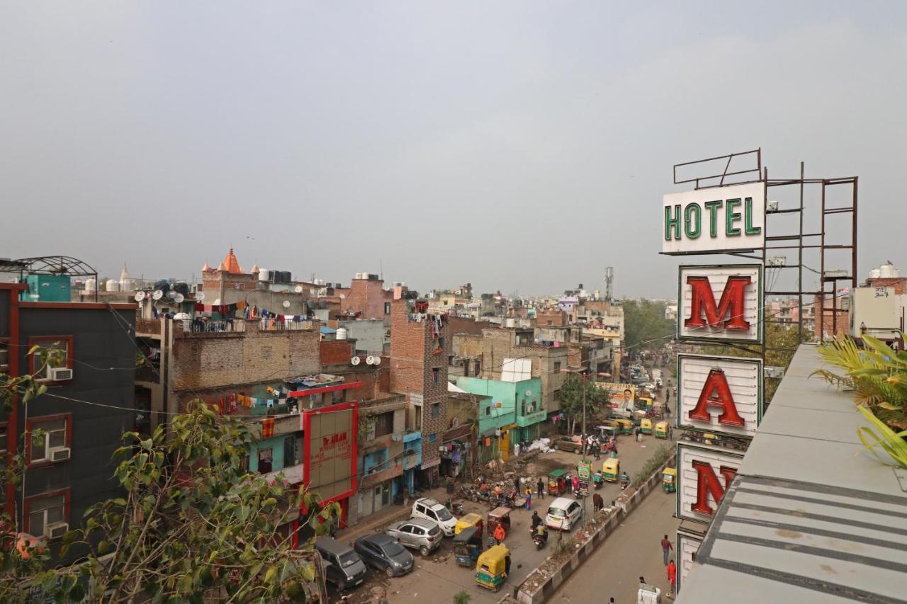 Hotel Mannat International By Mannat Új-Delhi Kültér fotó