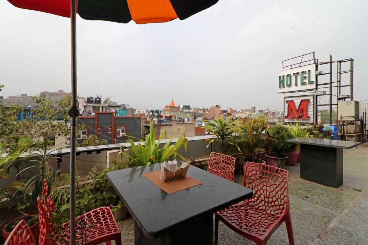 Hotel Mannat International By Mannat Új-Delhi Kültér fotó