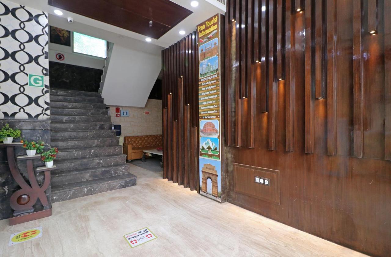 Hotel Mannat International By Mannat Új-Delhi Kültér fotó