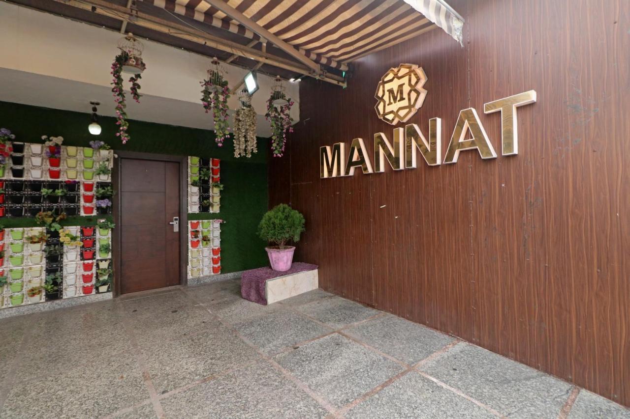 Hotel Mannat International By Mannat Új-Delhi Kültér fotó